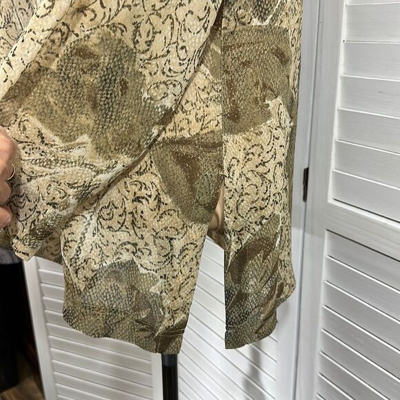 Chico's Tunic Top Size 1 (8) Gold Glam Kanya 100% Silk - Picture 3 of 13